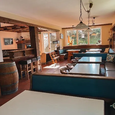 Mountain High Lodge *
